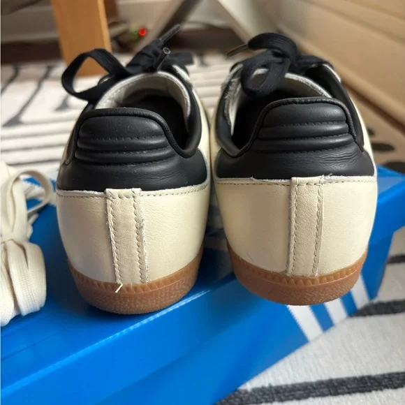 Adidas Samba OG Sneakers Women’s Size 8 - Cream/Black/Sandstorm - Picture 4 of 6